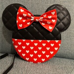Black and Red Minnie & Mickey Cross Bag 
Reverse each character.loungefky Disney